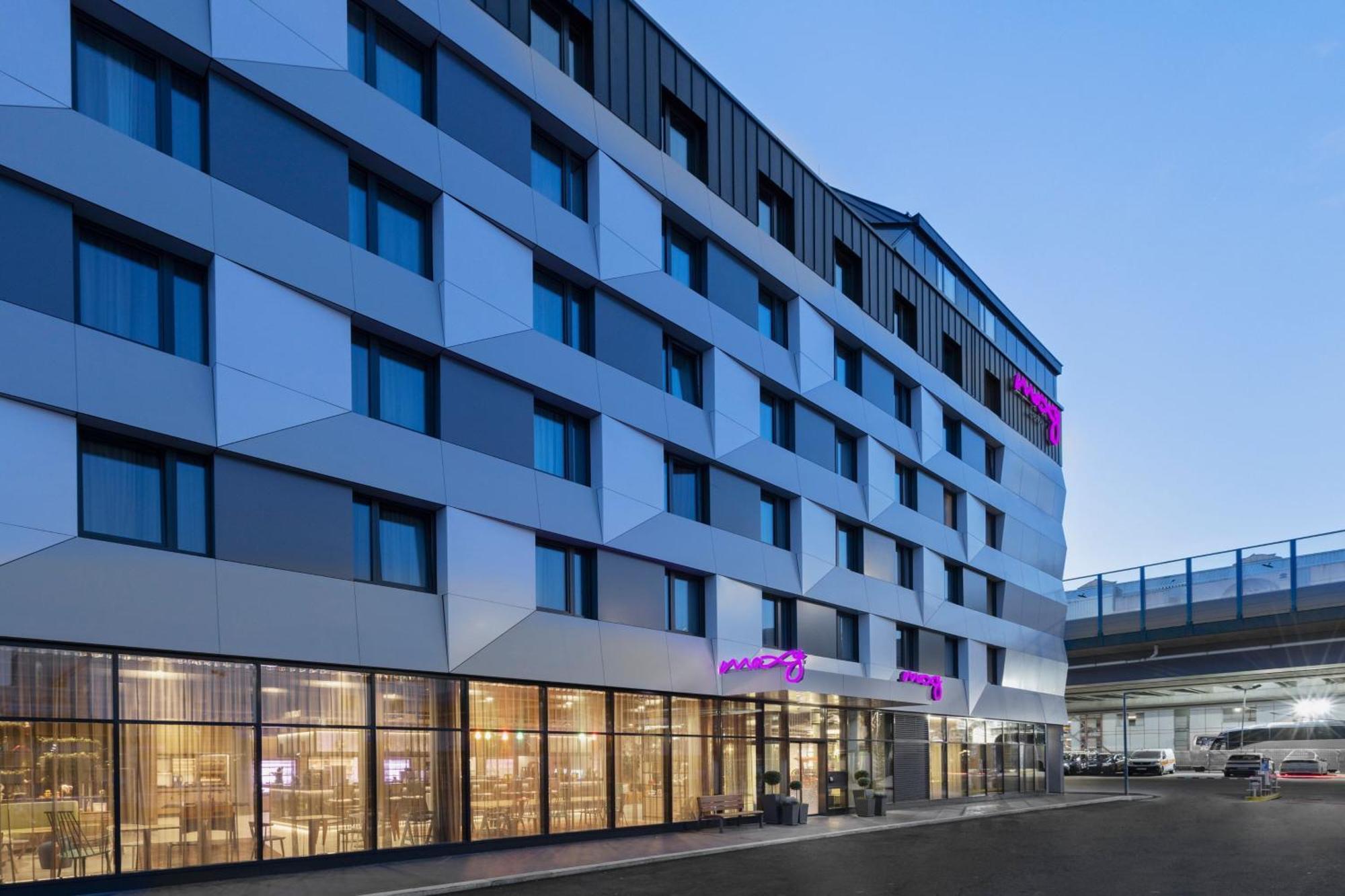 Moxy Vienna City East Экстерьер фото