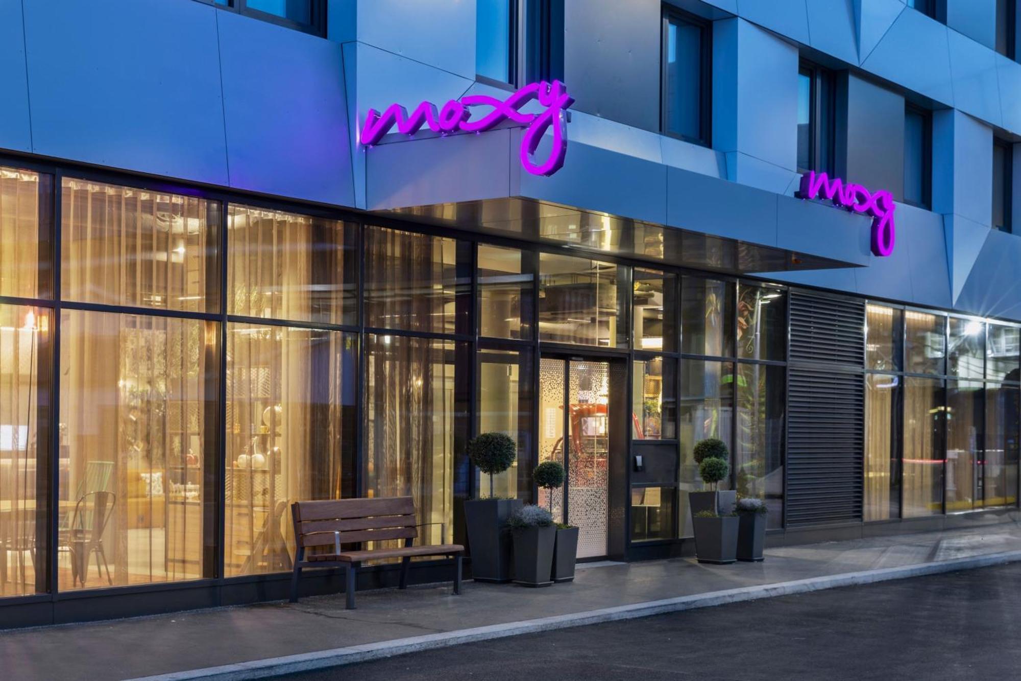 Moxy Vienna City East Экстерьер фото